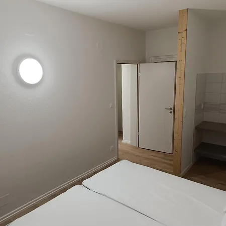 Casa de Férias Grande Maison, Jusqu’à 14 Personnes, Calme Entre Forêt Et Montagne - Fr-1-744-47 *