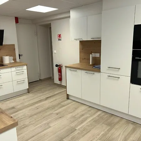 Prázdninový dům Grande Maison, Jusqu'a 14 Personnes, Calme Entre Foret Et Montagne - Fr-1-744-47 *