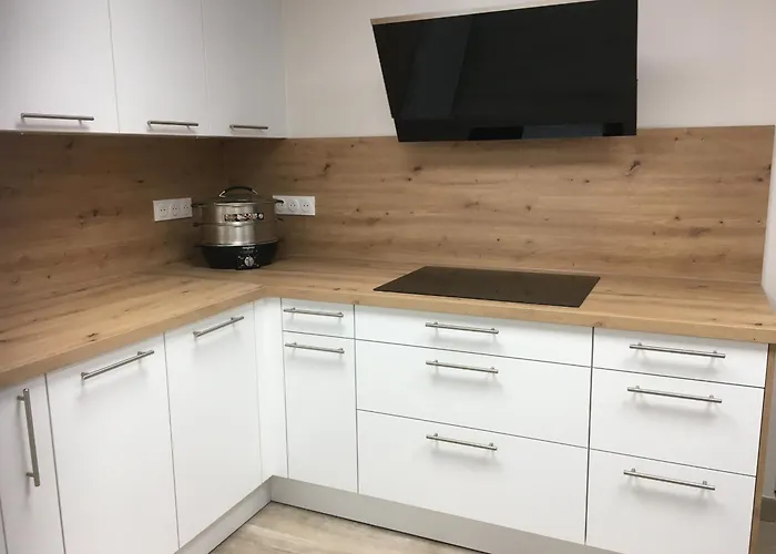 Дом отдыха Grande Maison, Jusqu'a 14 Personnes, Calme Entre Foret Et Montagne - Fr-1-744-47