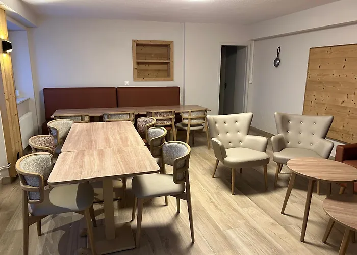 Grande Maison, Jusqu'a 14 Personnes, Calme Entre Foret Et Montagne - Fr-1-744-47 * Hohrod